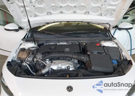 2020 Mercedes-Benz A 220 4Matic z USA, uszkodzony, nr VIN W1K3G4FB2LW043206